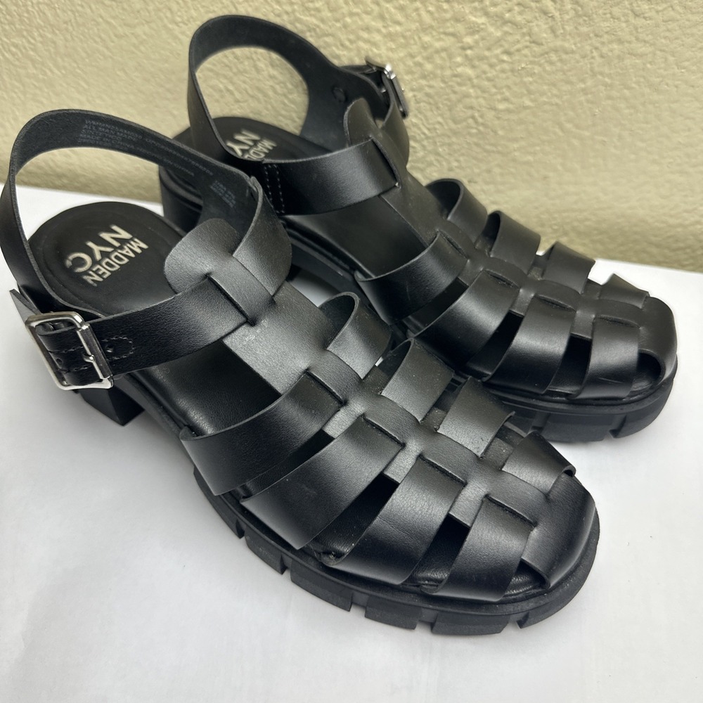 Steve Madden NYC Women's Fisherman Sandals Size 9.5 Chunky Heel Black